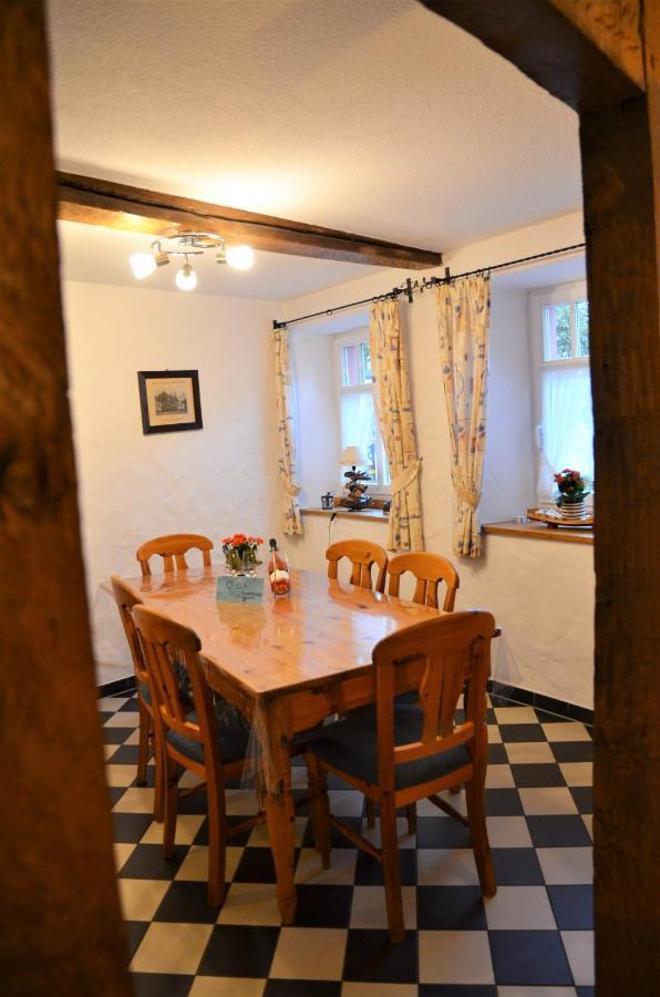Altes Winzerhaus - Ferienhaus Burgen  Luaran gambar